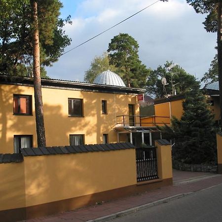 Noclegi Ufo Varşova Dış mekan fotoğraf